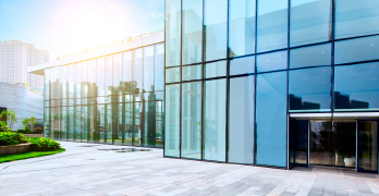 Global 2000 Bank Eliminates Certificate-related Outages